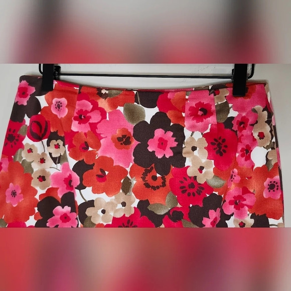 Ann Taylor Skirt Women's 6 Red Brown Floral Stretch Career Academia Spring - Picture 7 of 8